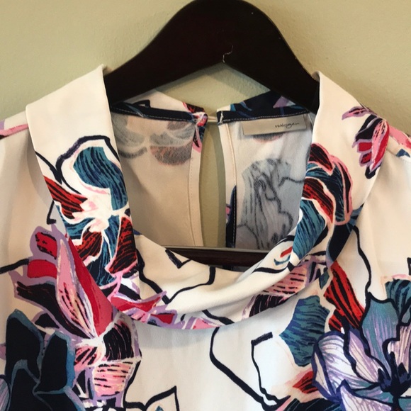 Halogen Floral Swing Blouse from Nordstrom-Size M - Picture 2 of 6